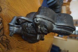 griswold cast iron old antique vintage cake mold rabbit