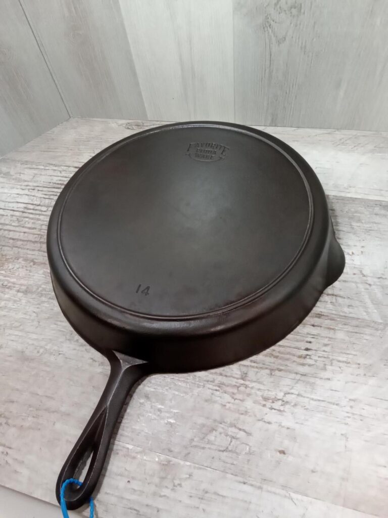 Sold at Auction: Vintage Griswold Cast Iron 14 Inch Pan