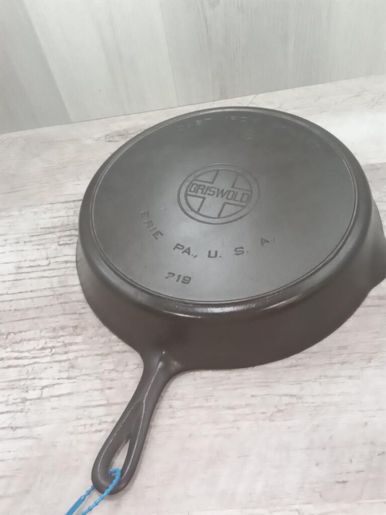 griswold vintage cast iron erie pa usa 719 heat ring skillet frying pan fryer fry price value sold for how much 12 griswald