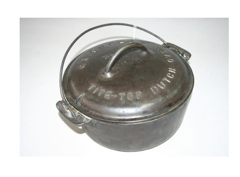 Vintage Griswold Cast Iron Dutch Oven With Handle! Small crack