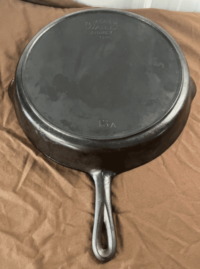 wagner 13 antique vintage cast iron skillet pan fry frying large heat ring raised circle sidney O ohio price value how much money auction