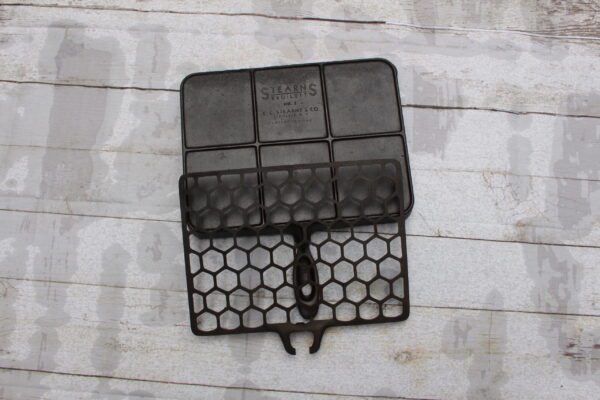antique cast iron stearns broilett set grid griddle divided broiler collection of john clough