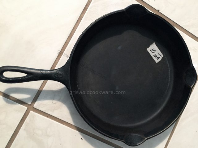 Rare Lodge no-notch 3 pour spout antique vintage cast iron skillet pan