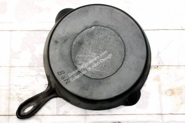 Vintage Cast Iron Cookware, What's It Good For - The Crockett