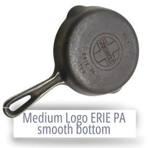 Vintage Griswold medium logo ERIE PA skillet with smooth bottom